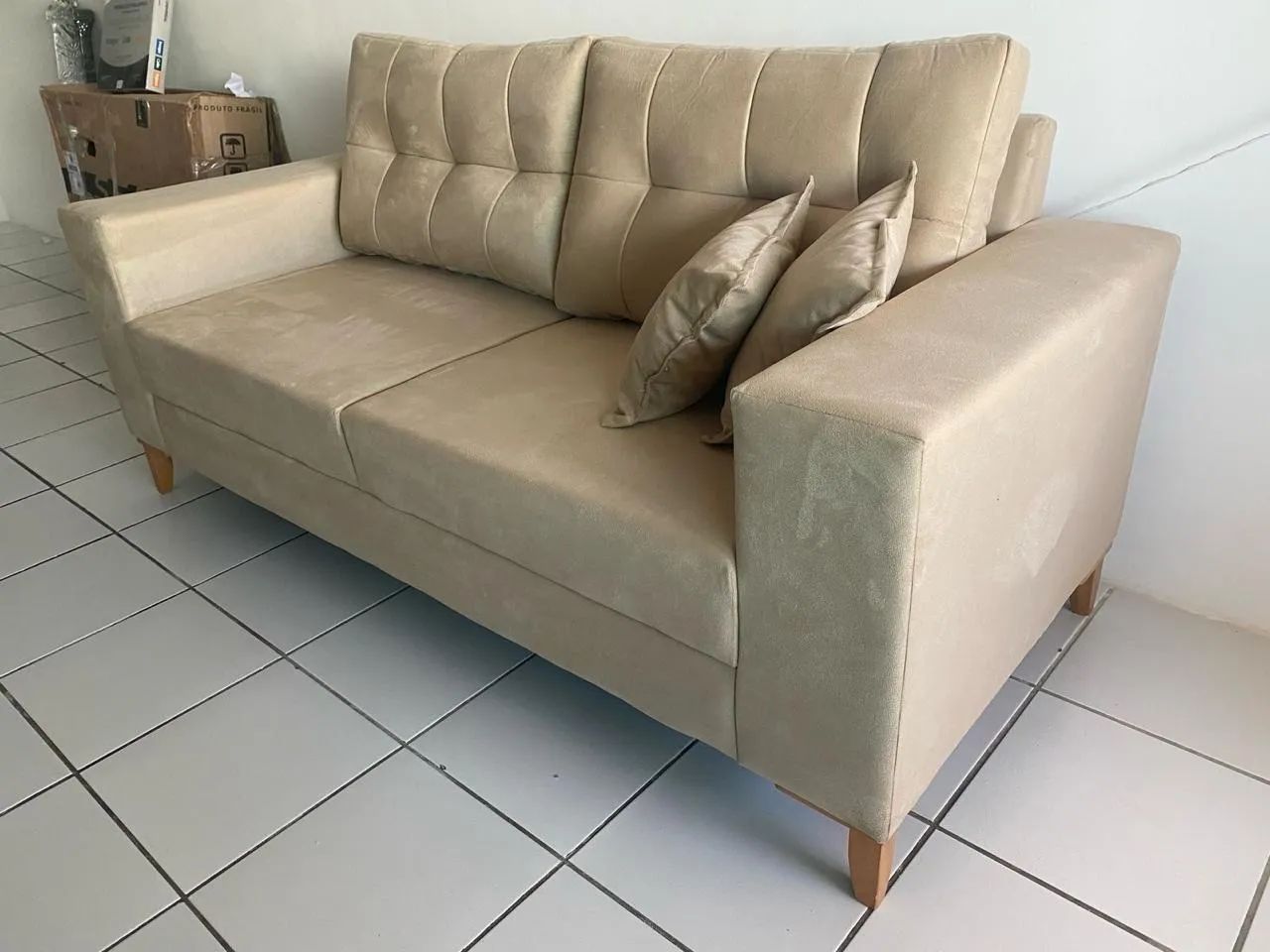 Sofá Retrô Disponível a pronta entrega  - Foto 2
