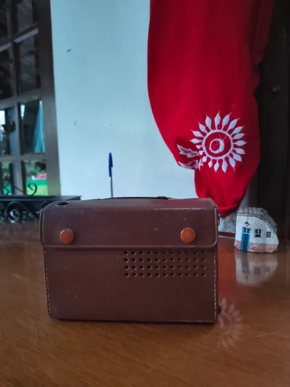 Rádio Portátil Vintage Hitachi Transistor 8 WH-822H - Foto 5