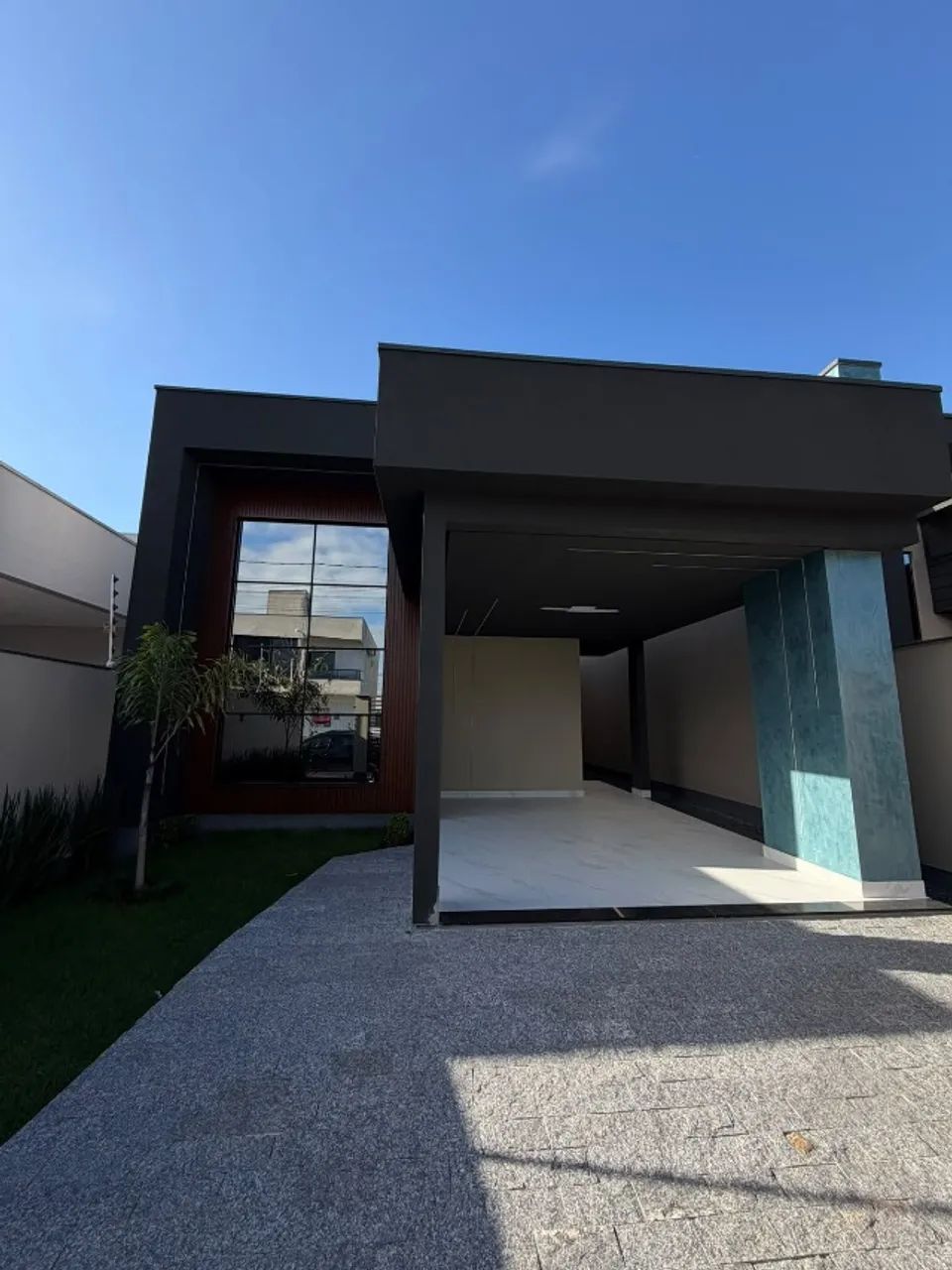 CASA 3 DORMITORIOS COM SUITE - BOSQUE DA MATA 