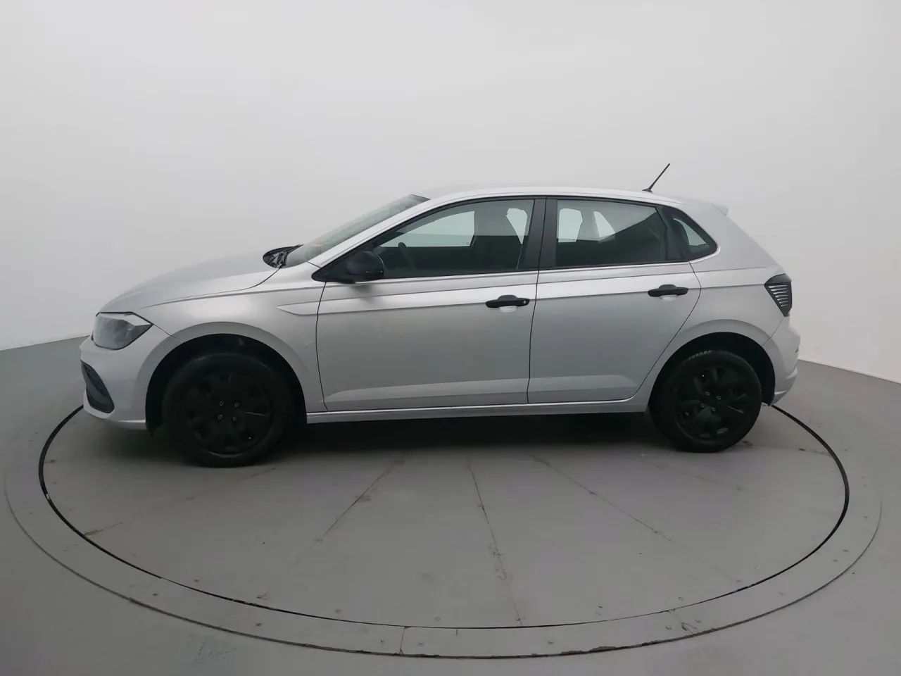 Volkswagen Polo Track 1.0 Flex 12V 5p, foto 2 de 18