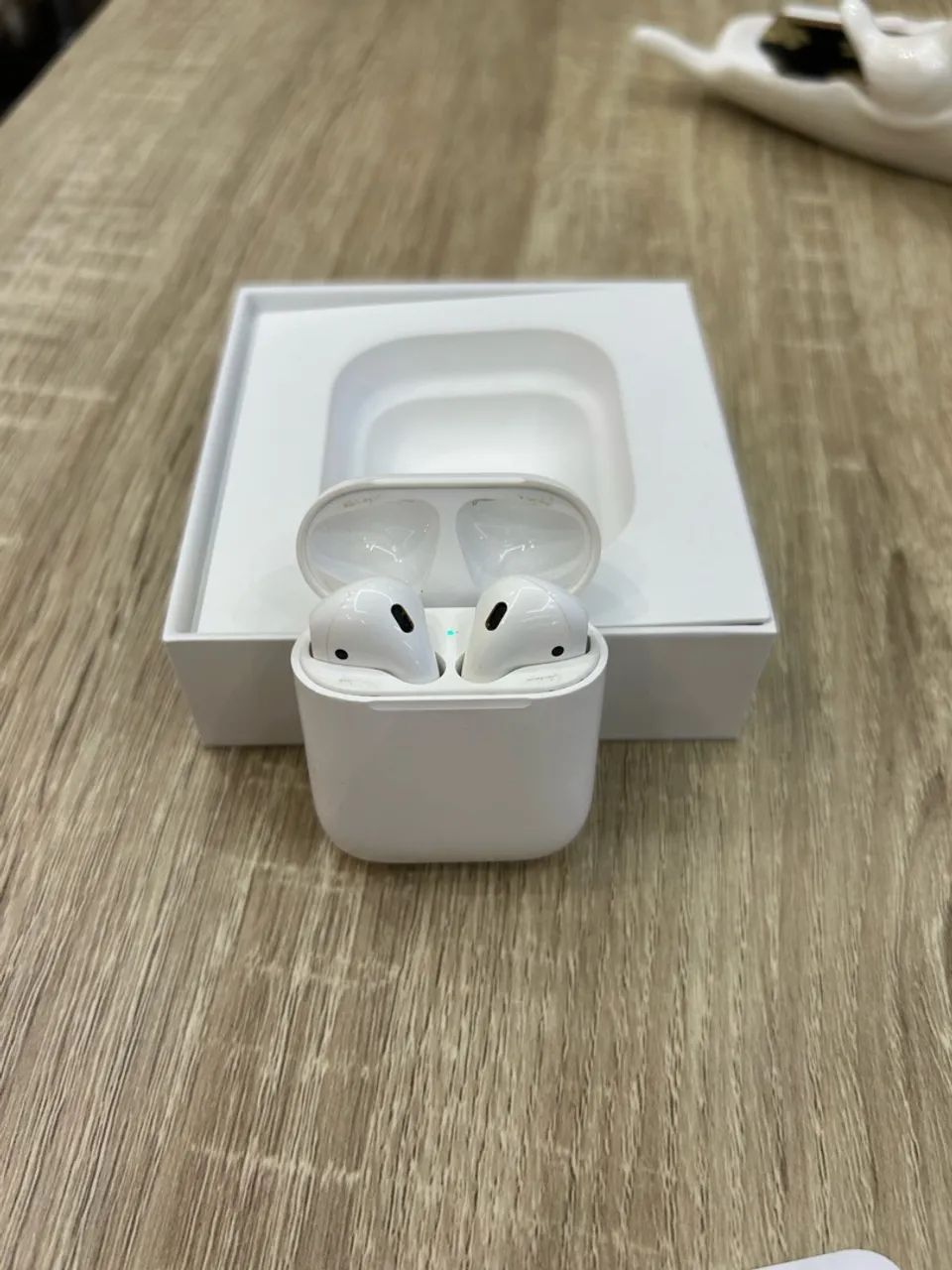 Apple AirPods 2