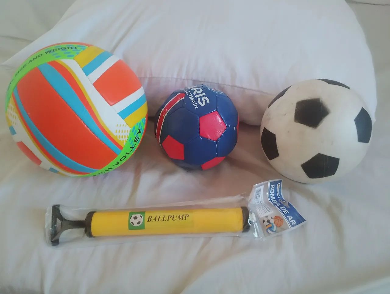 Bolas e bomba - Foto 2