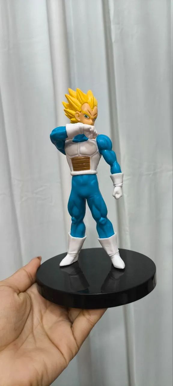 action do vegeta azul