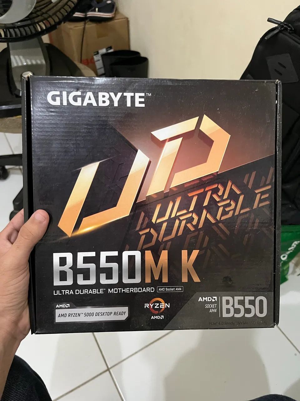Placa mãe B550M K Gigabyte AM4 *3x sem juros*