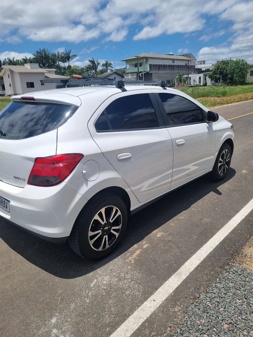 Chevrolet Onix Hatch LT 1.4 8V Flex Power Mec. 4P 2013 - Foto 3