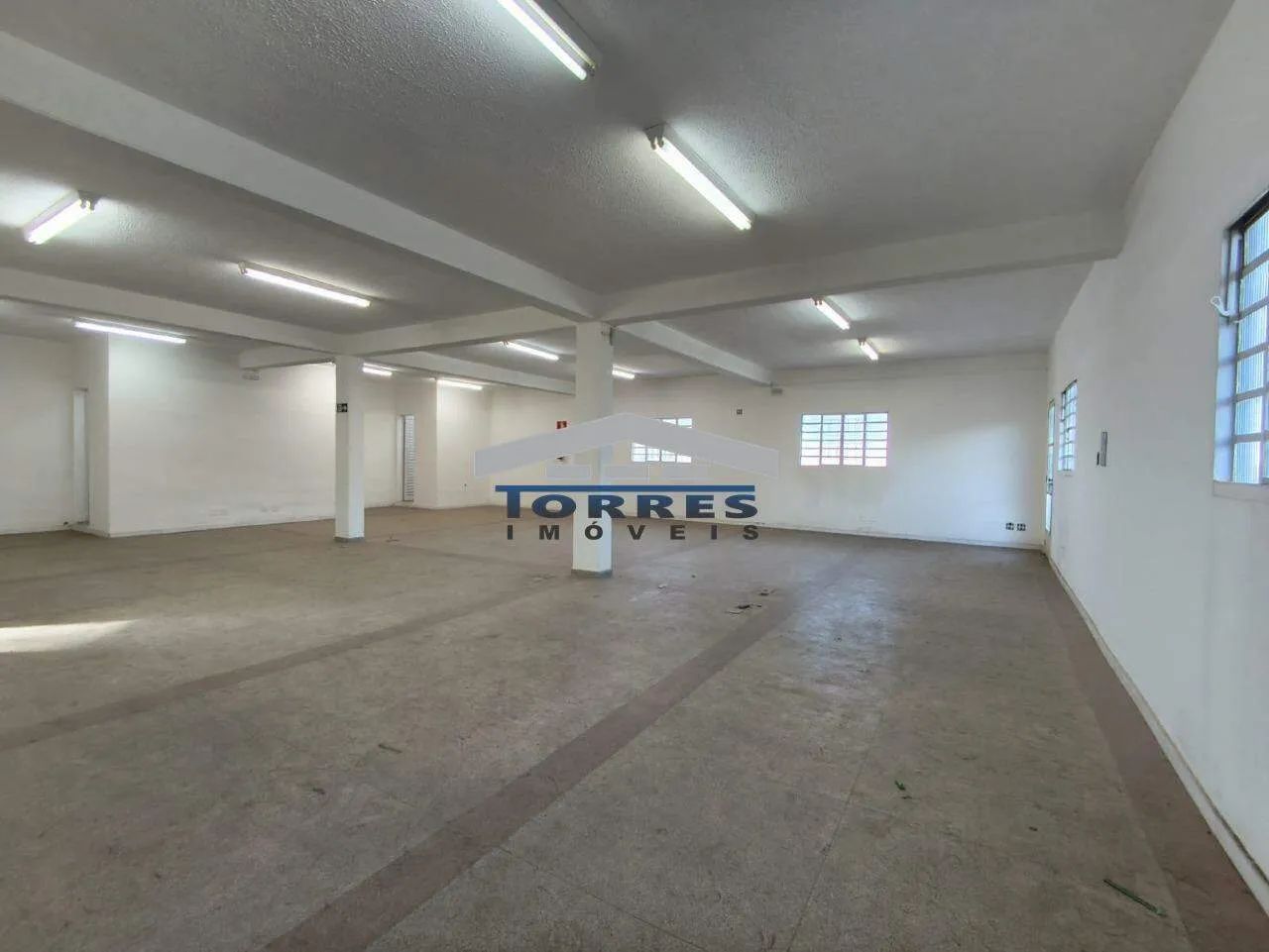 Imóvel Comercial com Vão Livre e Elevador  Estrutura Ideal no Eldorado! - Foto 2