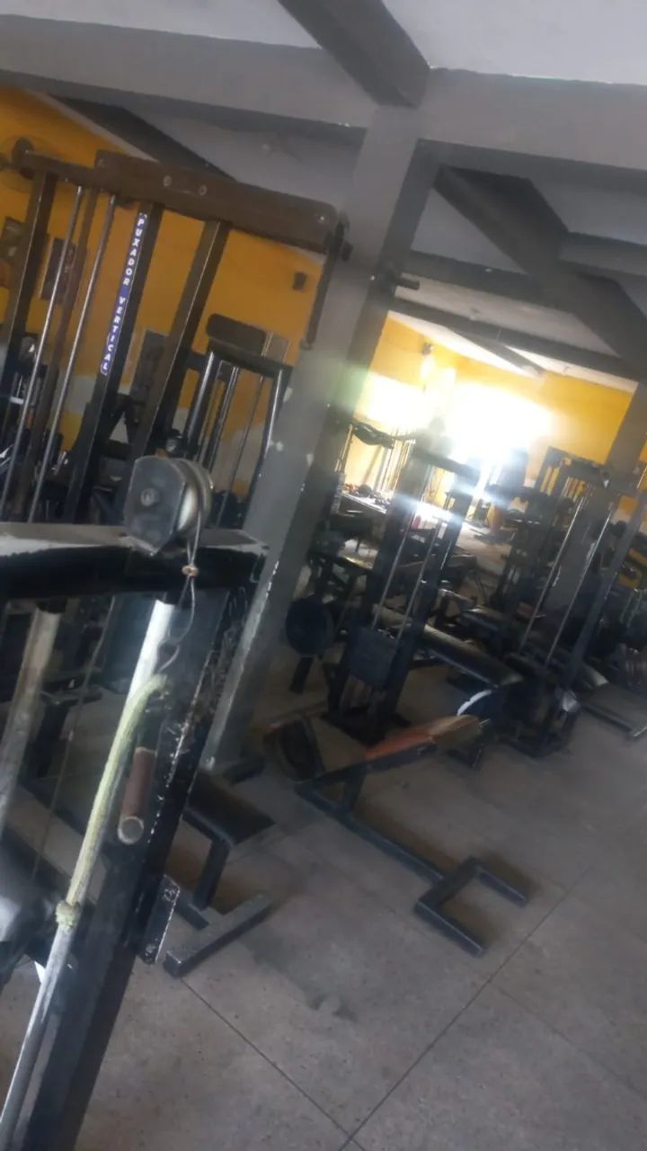 Vendo Academia completa