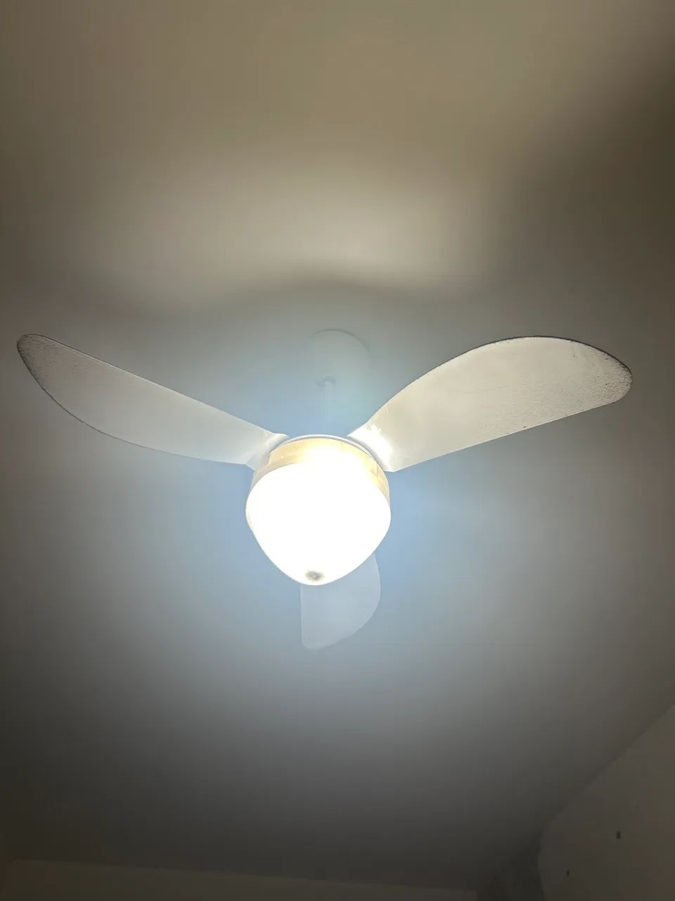 Vendo ventilador de Teto com Controle 