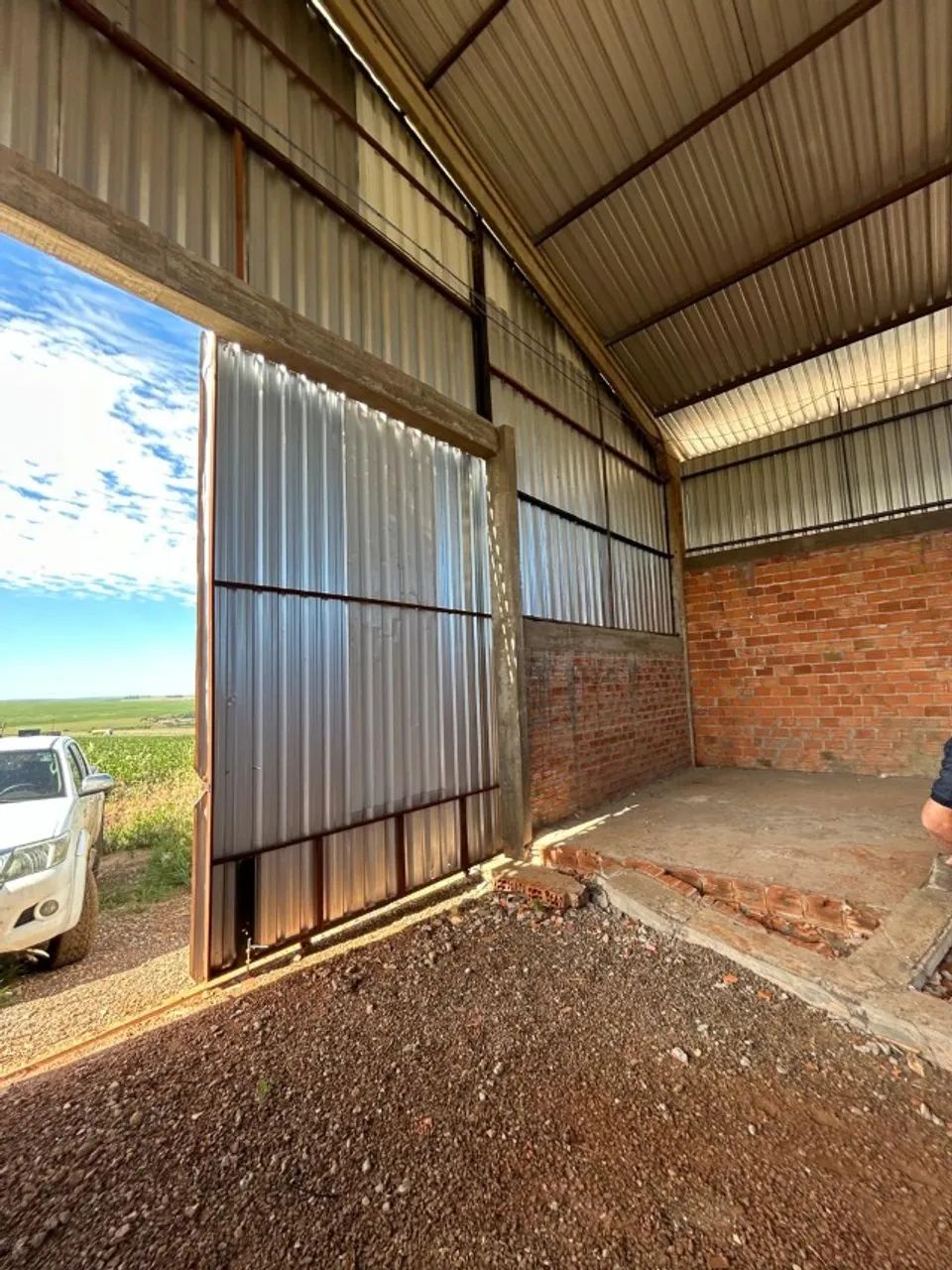Barrac ão 375m² + lote 2000m² - Foto 2