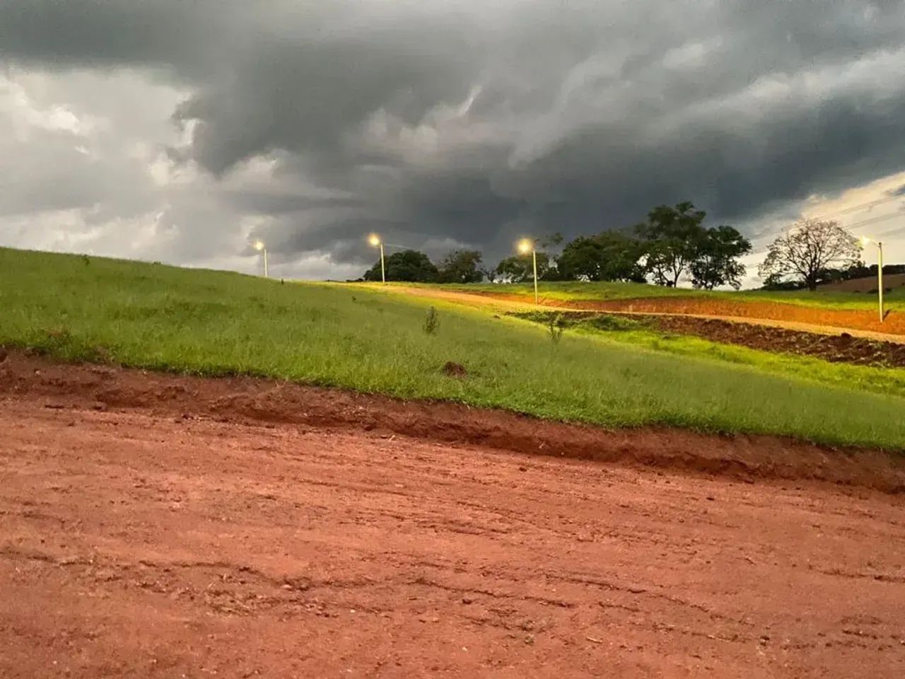He Valores super acessíveis - terrenos belíssimos!