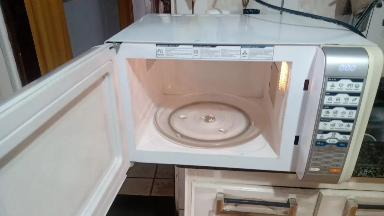 Microondas Midea 30 litros  - Foto 2
