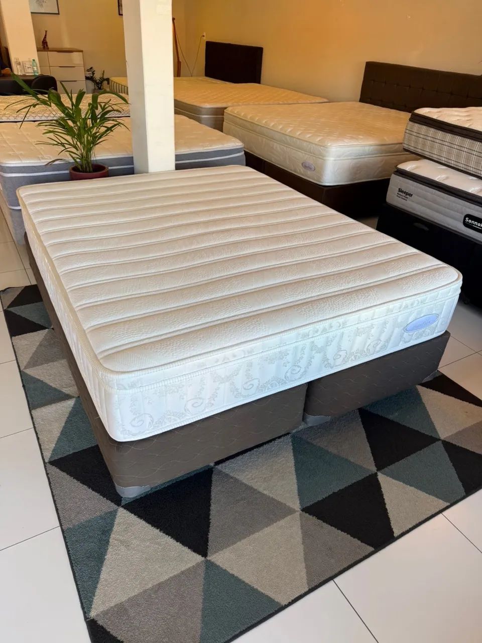 Colchão Queen MAXFLEX SEMINOVO TOP - entrega GRÁTIS!  - Foto 4