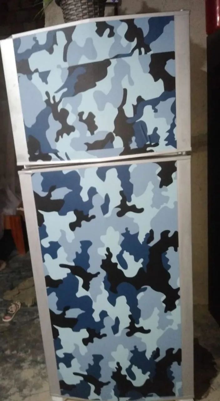 Vende se geladeira funcionando perfeitamente 