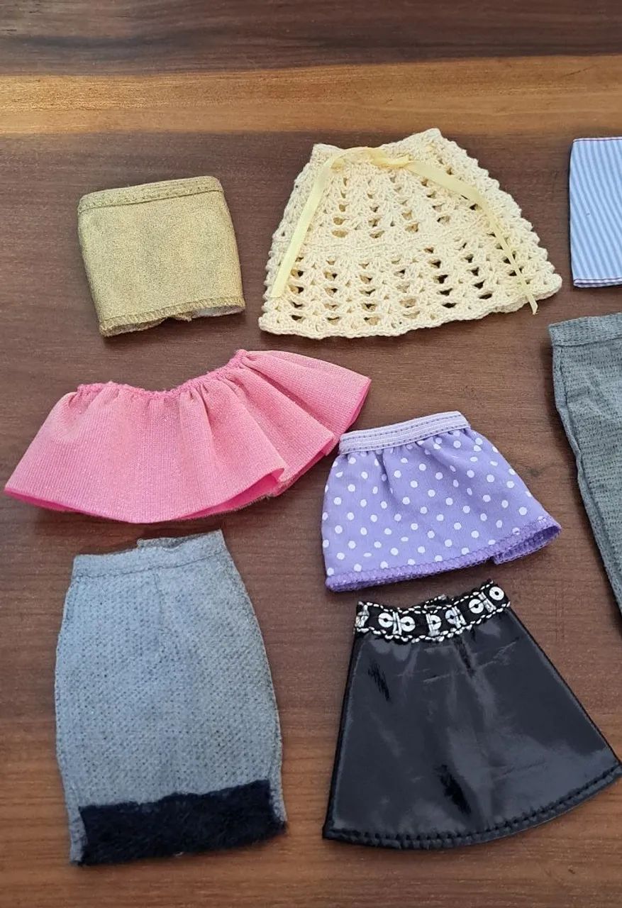 Roupas/roupinhas para boneca Barbie. - Foto 2