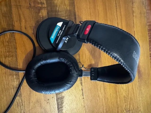 Fone de ouvido estúdio DJ profissional Sony MDR 7506 - Foto 5