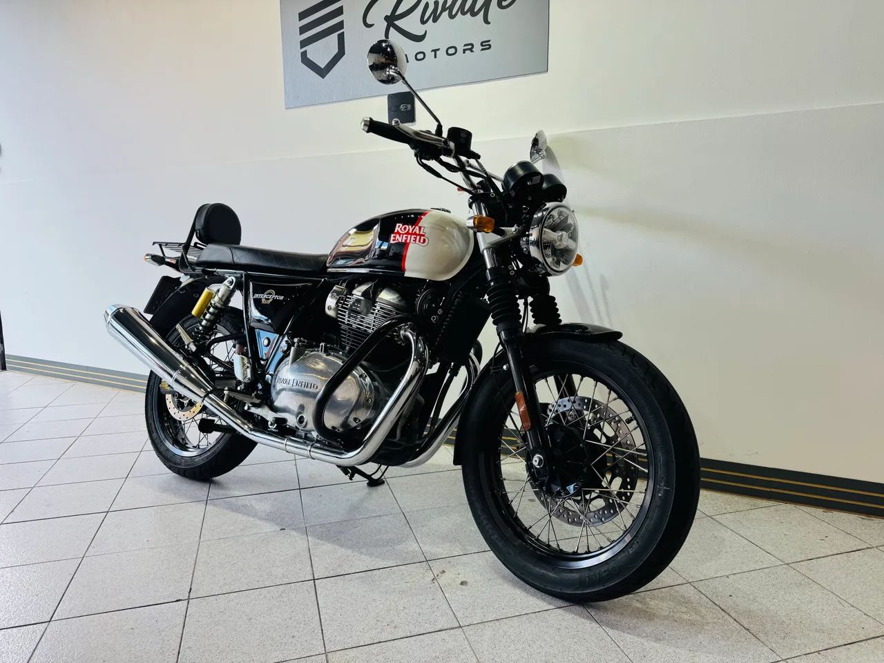 ROYAL ENFIELD INTERCEPTOR 650 - Foto 5