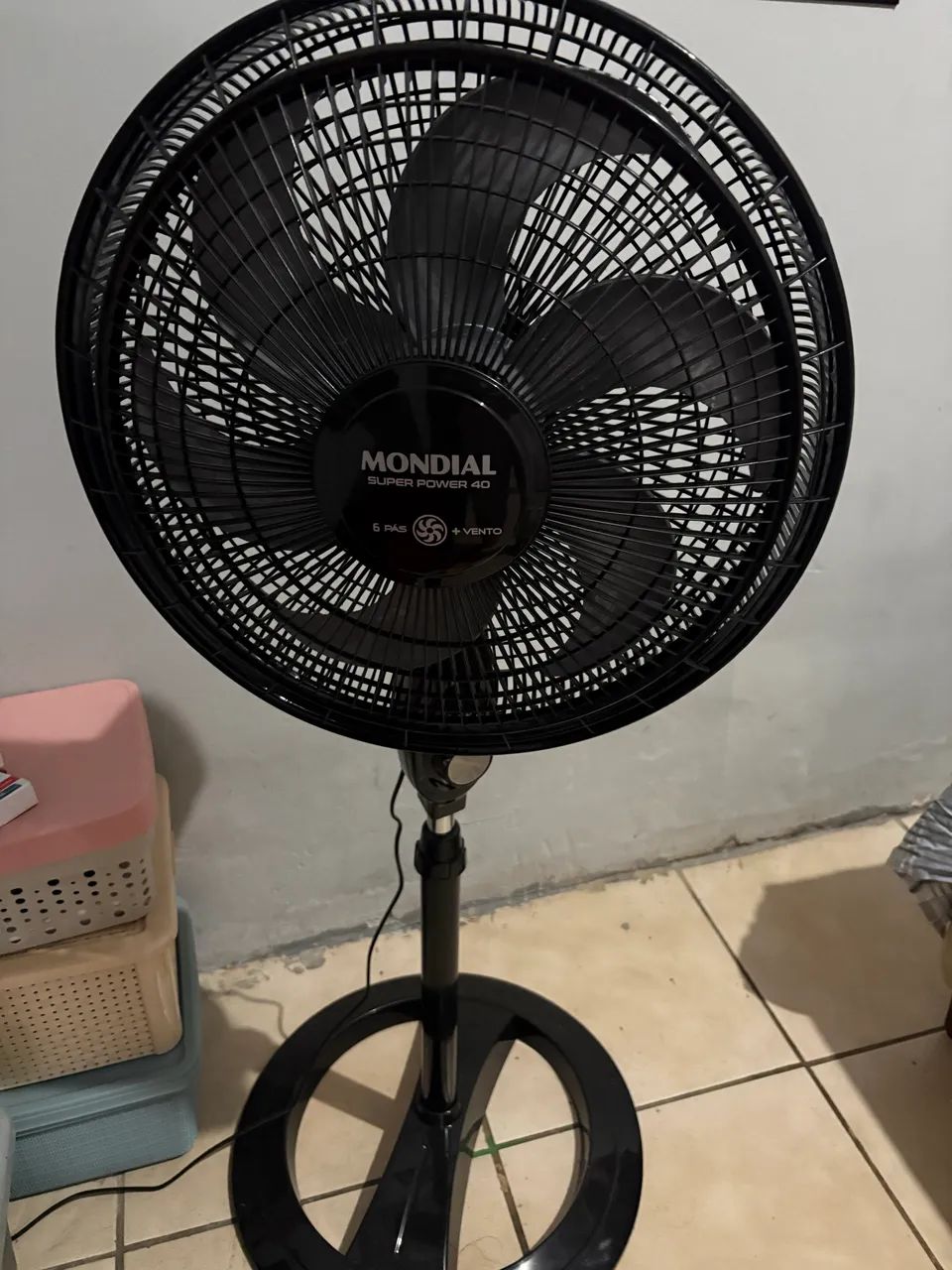 Ventilador Mondial de coluna