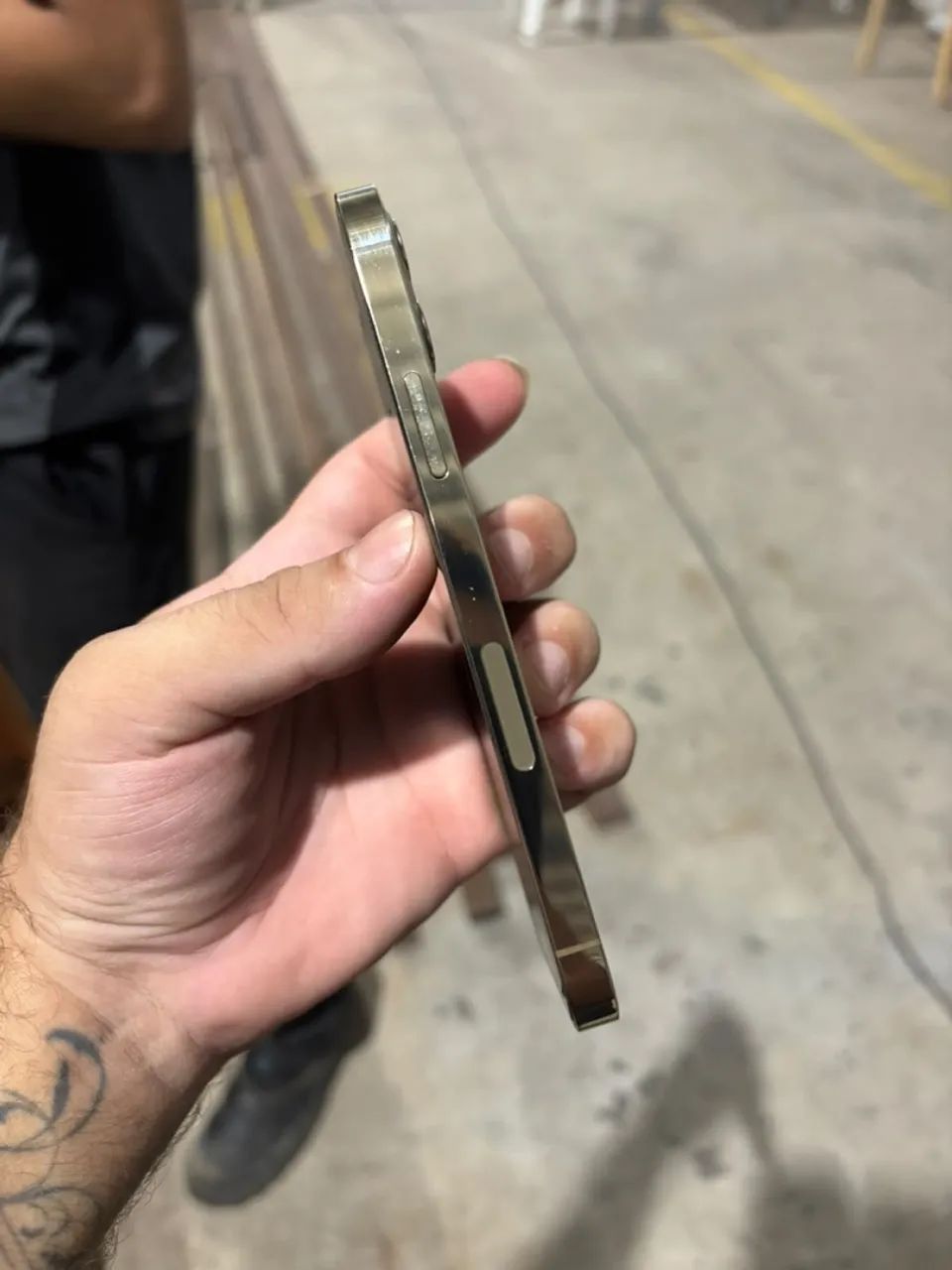 VENDE SE IPHONE 12 PRO - Foto 4
