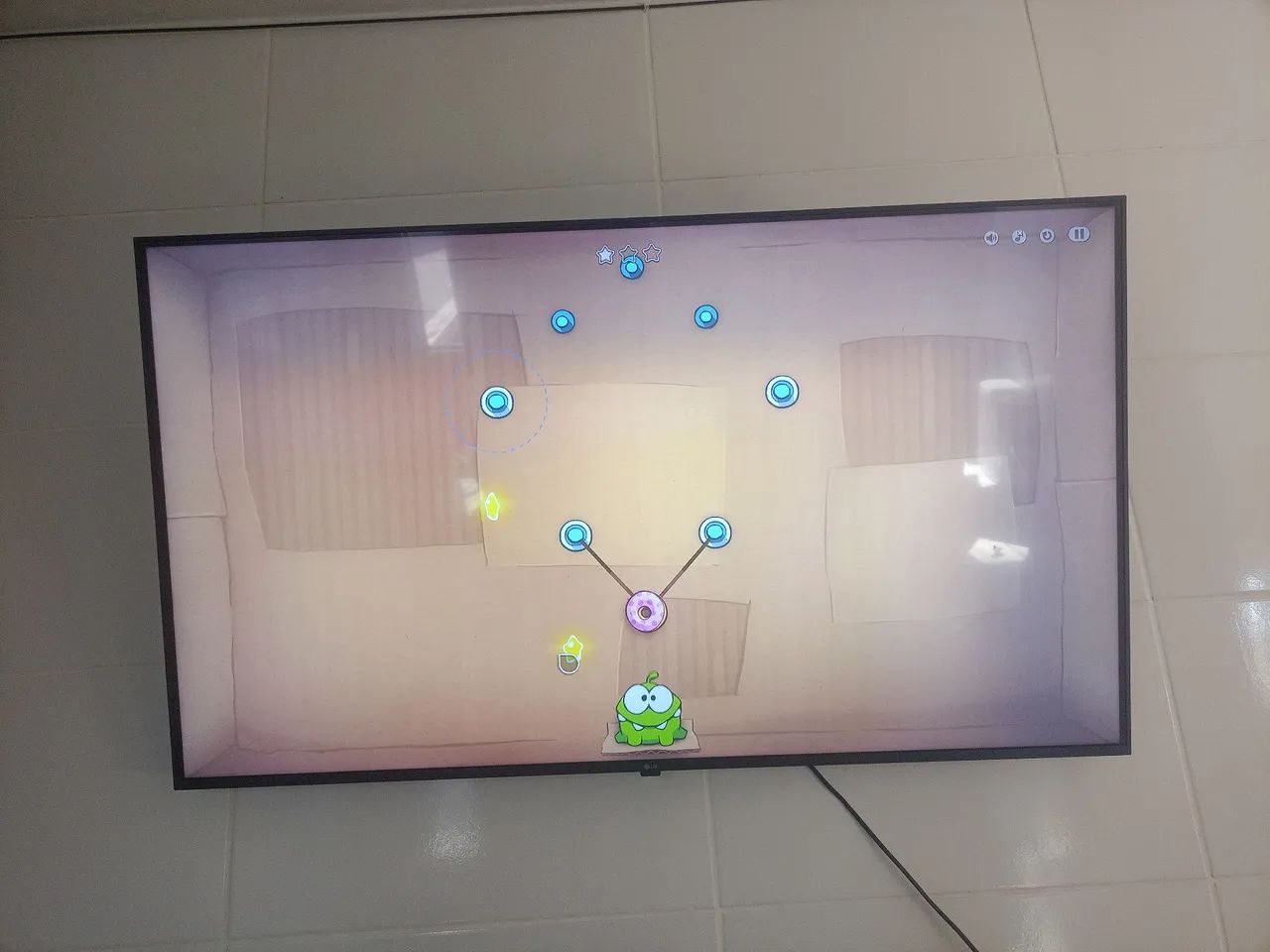 Vendo TV LG 55 polegadas com Alexa e mouse na tela 