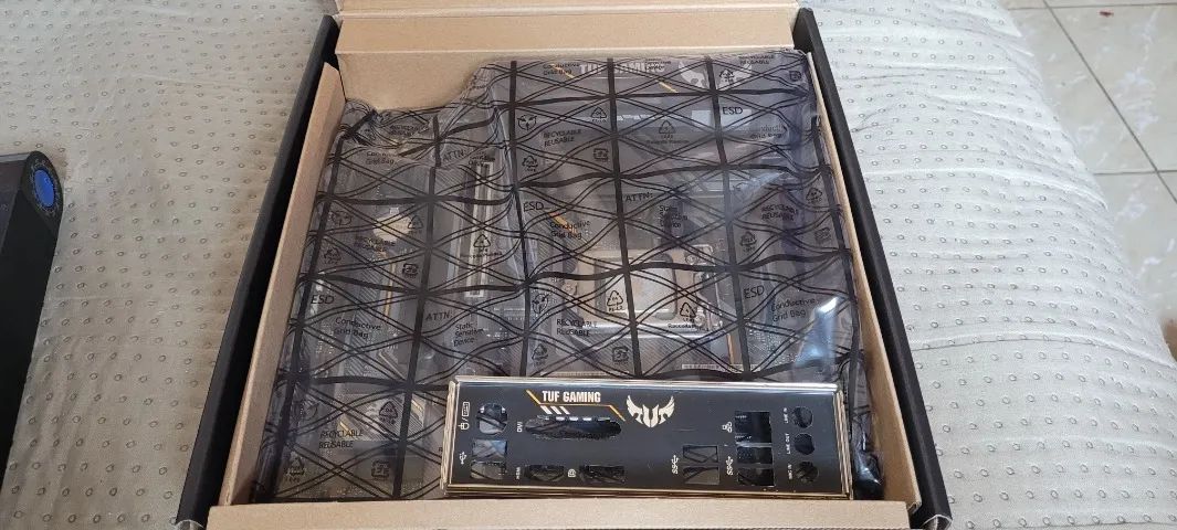 Placa-mãe Asus Tuf Gaming B460m-plus D4 - Foto 3