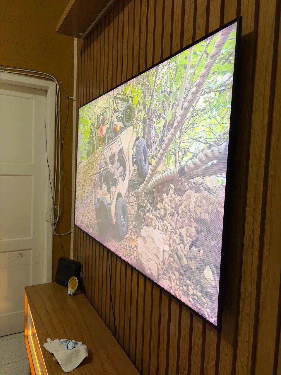 TV Samsung QLED Q70A 65 polegadas com defeito na tela - Foto 2