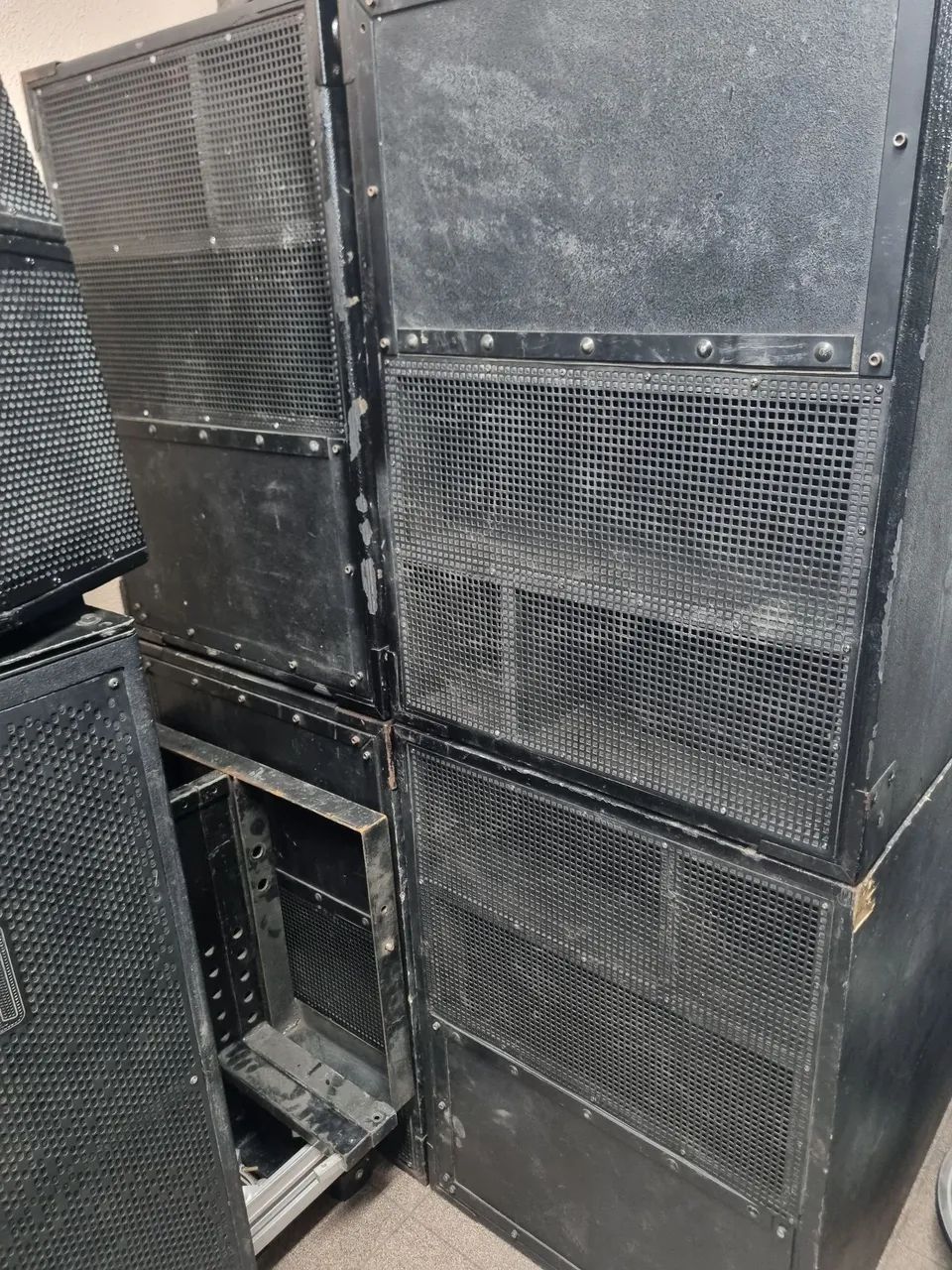 Caixa sub grave 21/1200 RMS