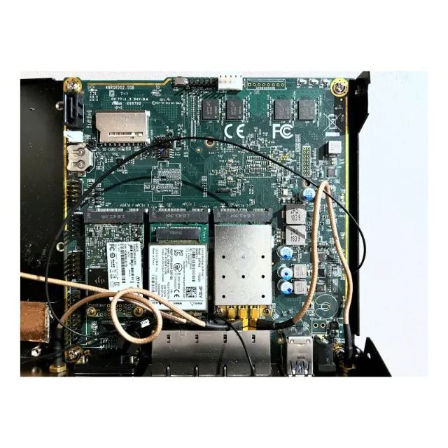 Roteador Firewall PC Engines APU4C4 4 Portas GbE - Foto 2