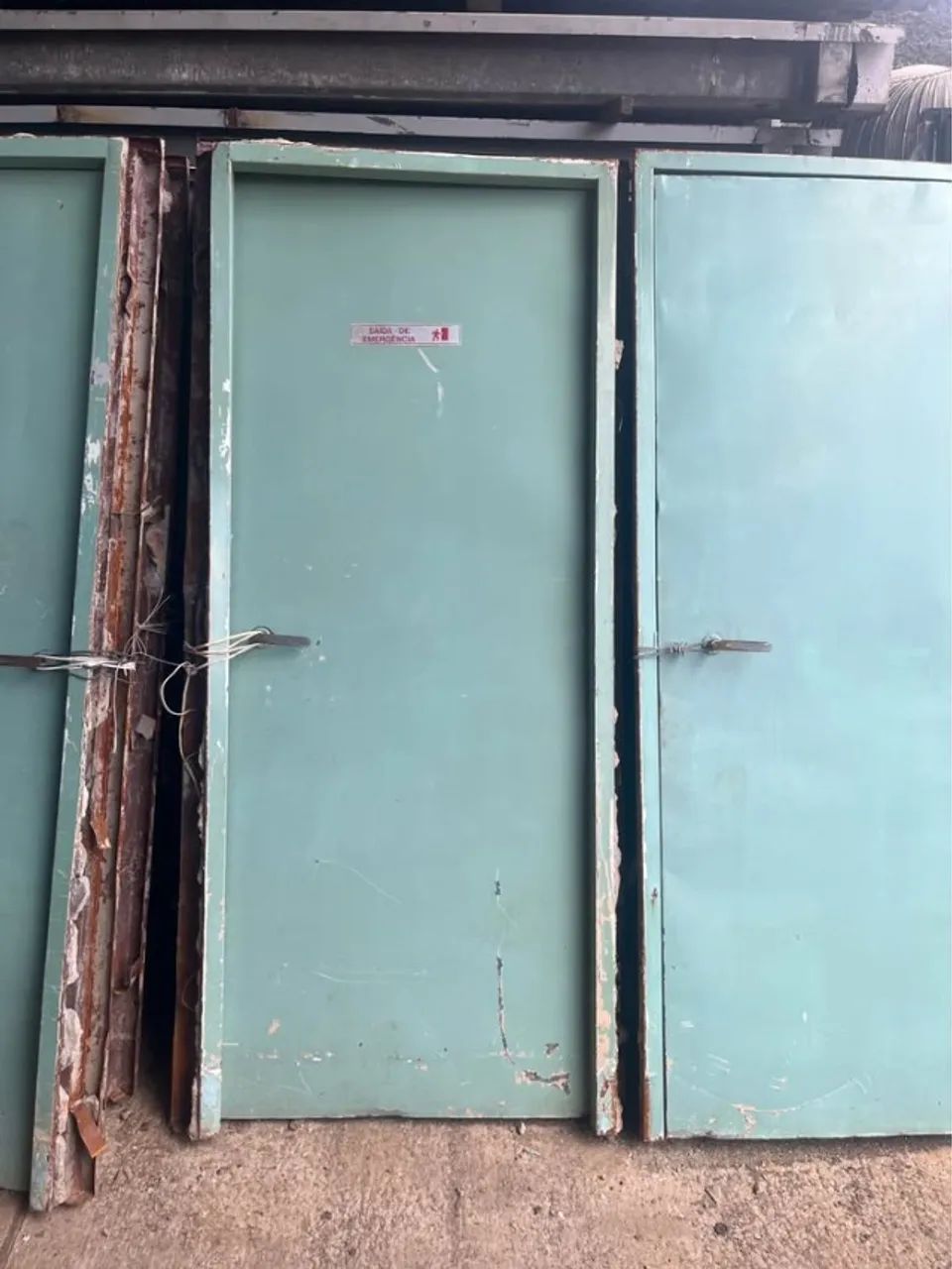 Porta de ferro