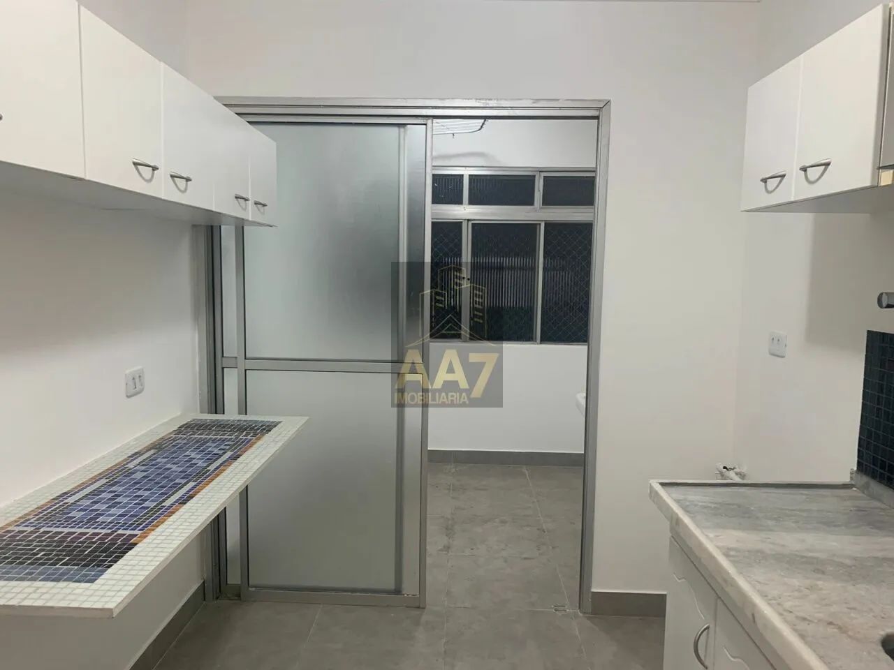 Apartamento para COMPRAR - com 3 Dormitórios, 2 Banheiros, 75m² - Foto 3
