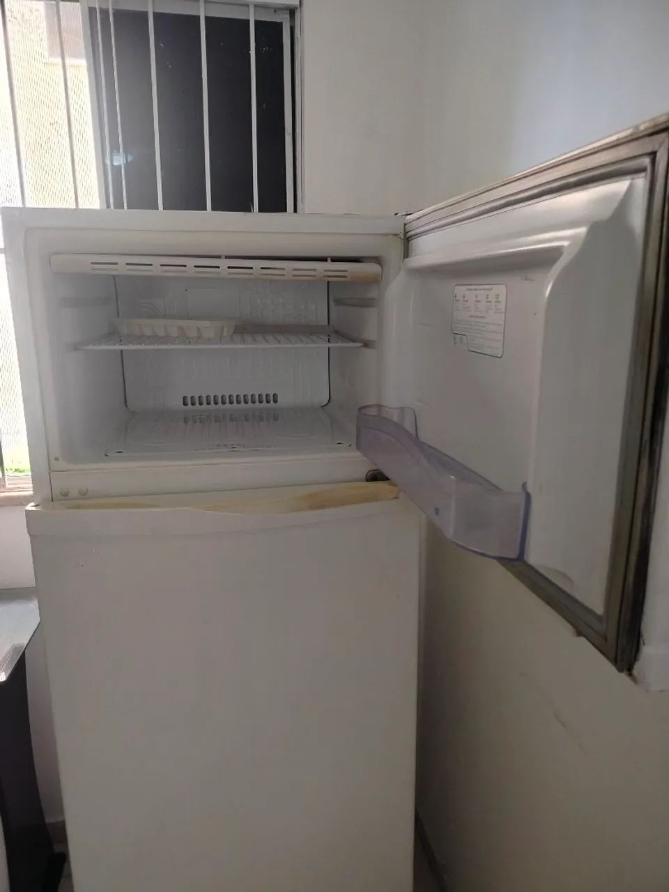 Geladeira  Consul 370L biplex - Foto 5