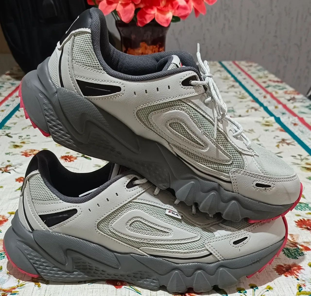 Vendo tênis - Foto 4