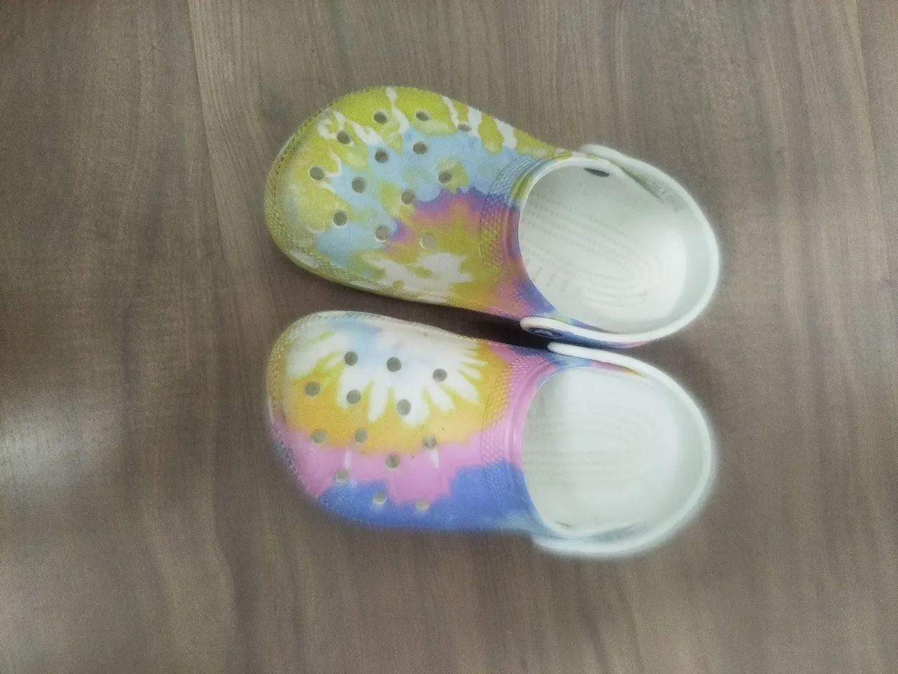 Crocs original colorido feminino tamanho 32 - Calçados - São Judas