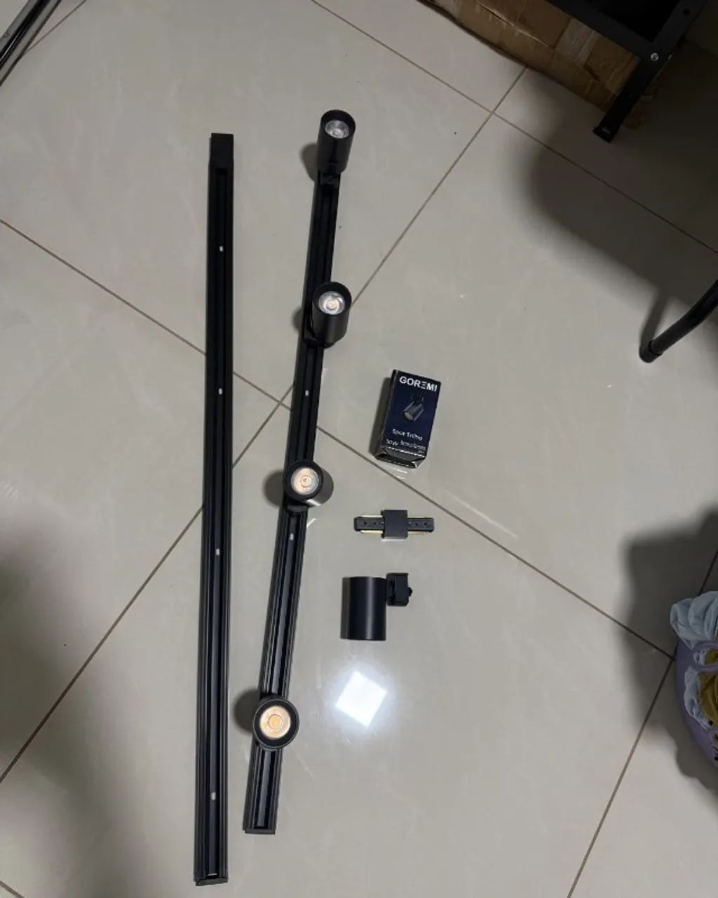 Trilho Eletrificado LED 2 Metros com 6 Spots 3000K