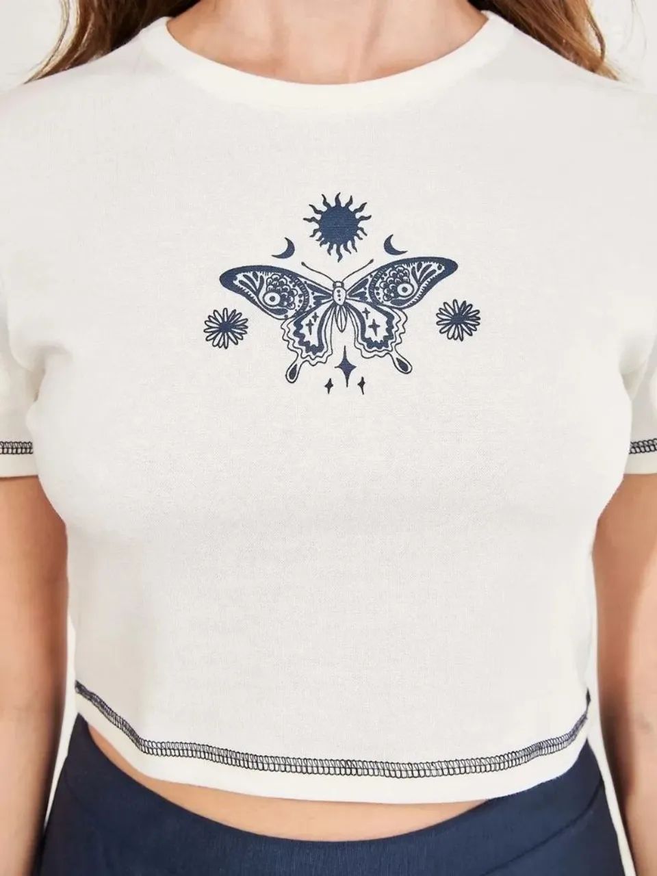 blusa cropped borboleta - Foto 4