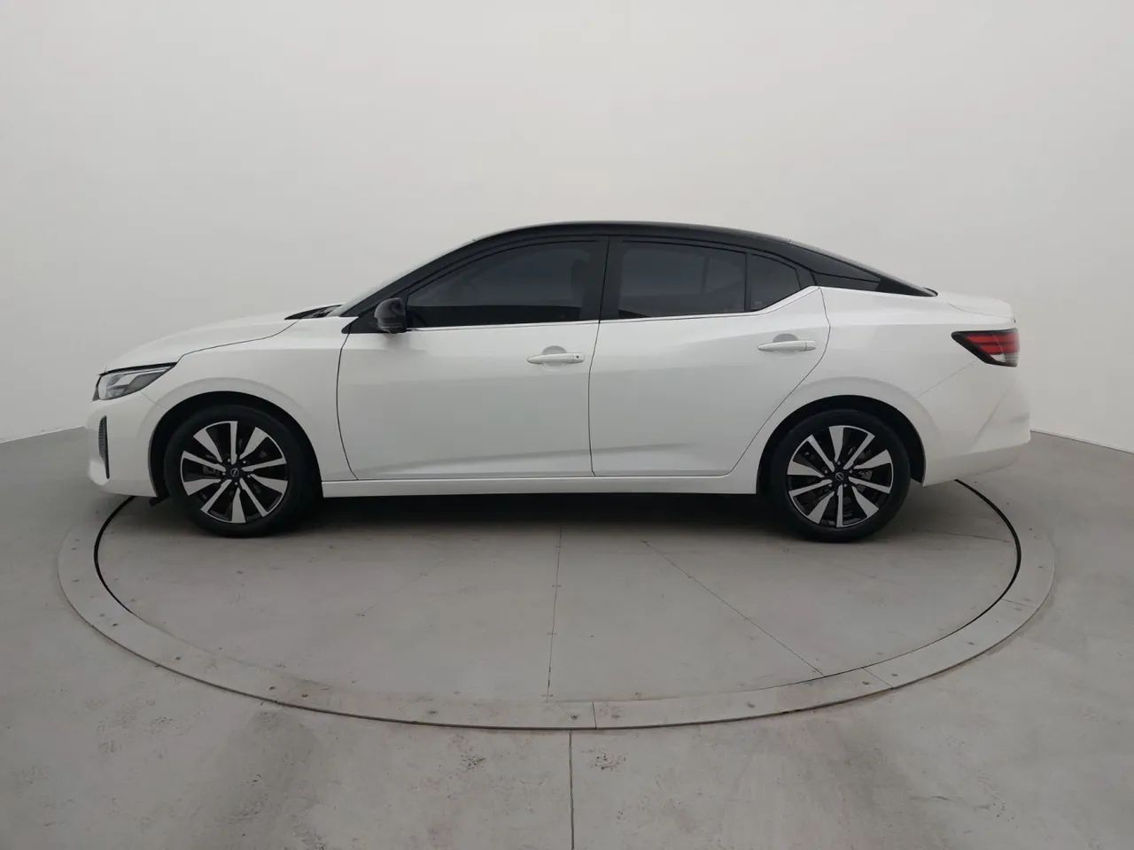 Nissan Sentra Exclu. Int. Premium 2.0 16V Aut., foto 2 de 18