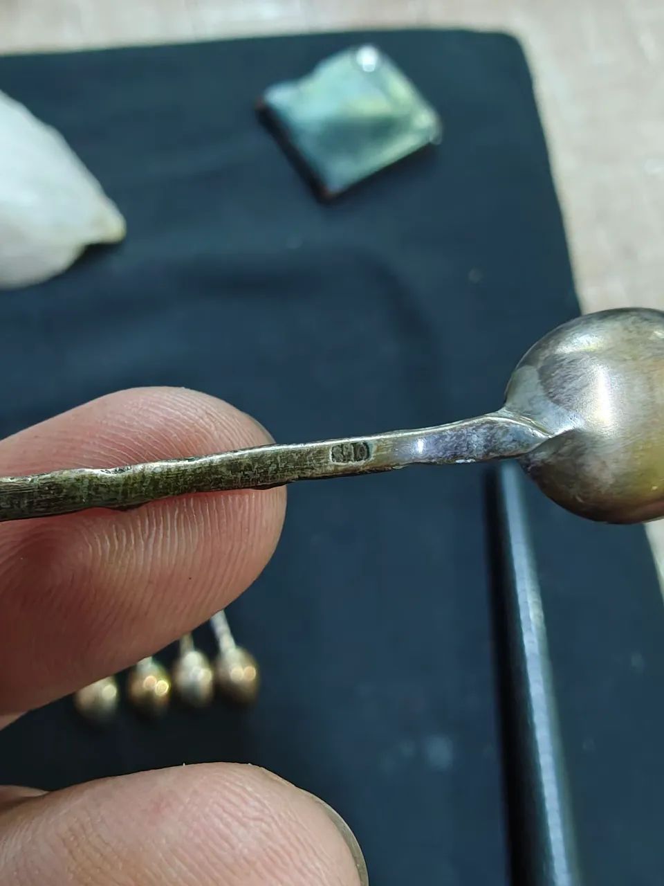 Belíssimo conjunto de colheres de café em prata de lei com rico adorno de figa - Foto 3