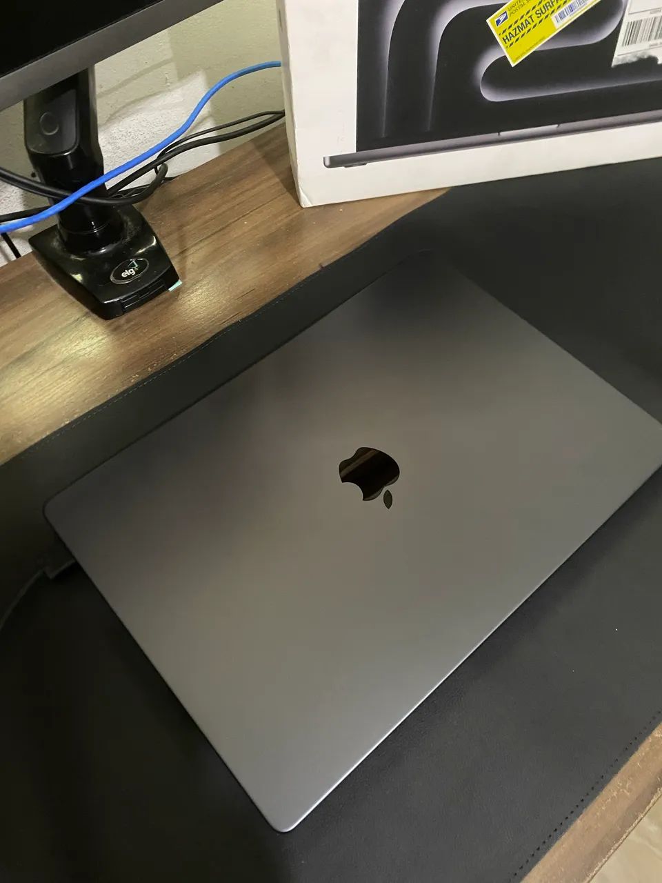 MacBook Pro 16 M3 Pro 18GB 512GB Apple Seminovo Caixa Original