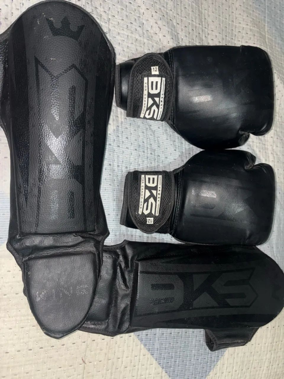 KIT LUVAS E CANELEIRAS  - Foto 2