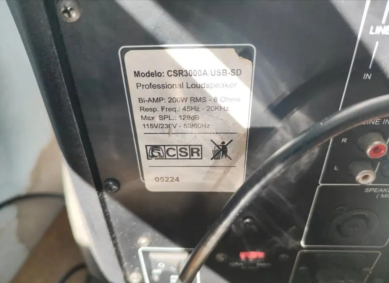 Caixa de som e 2 microfones  - Foto 3