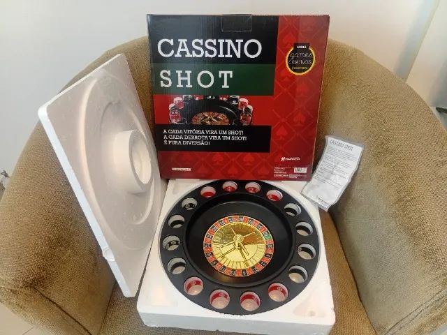 Jogo cassino shot (novo, sem uso, na caixa) - Foto 2
