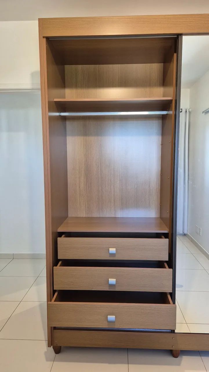 Guarda roupa MDF / 2 portas de correr com espelho - Foto 4