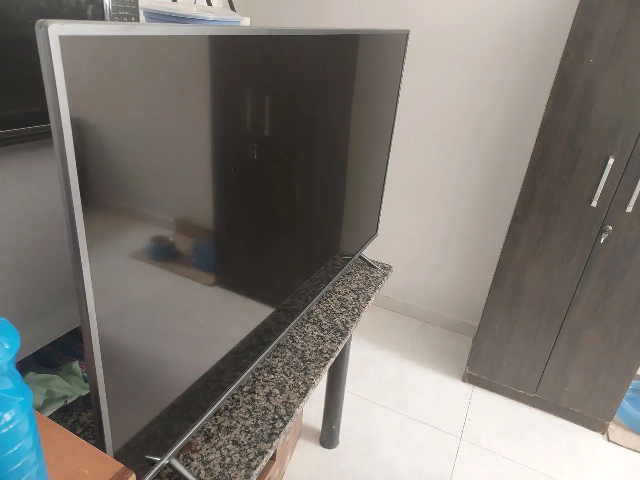 2 TVs Philco 55 polegadas com problemas na telas(listras verticais nas telas) - Foto 4