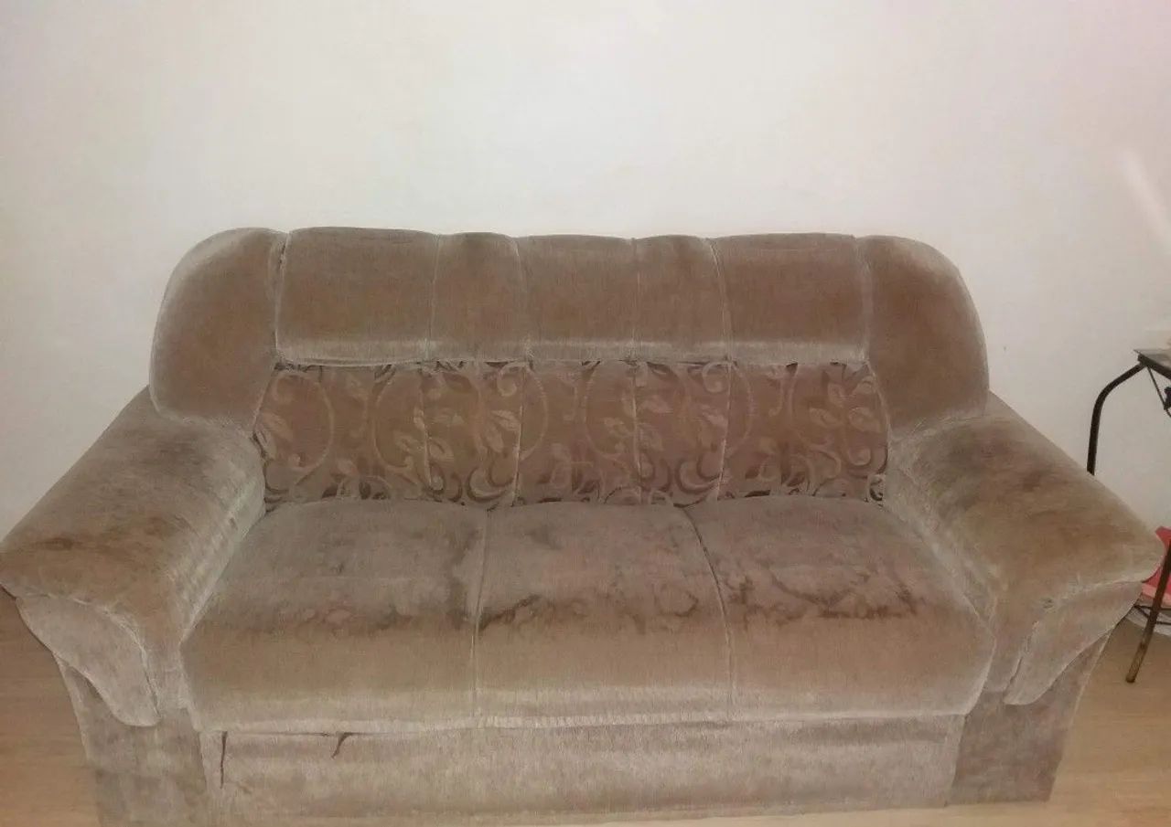 Vendo sofá de 3 lugares