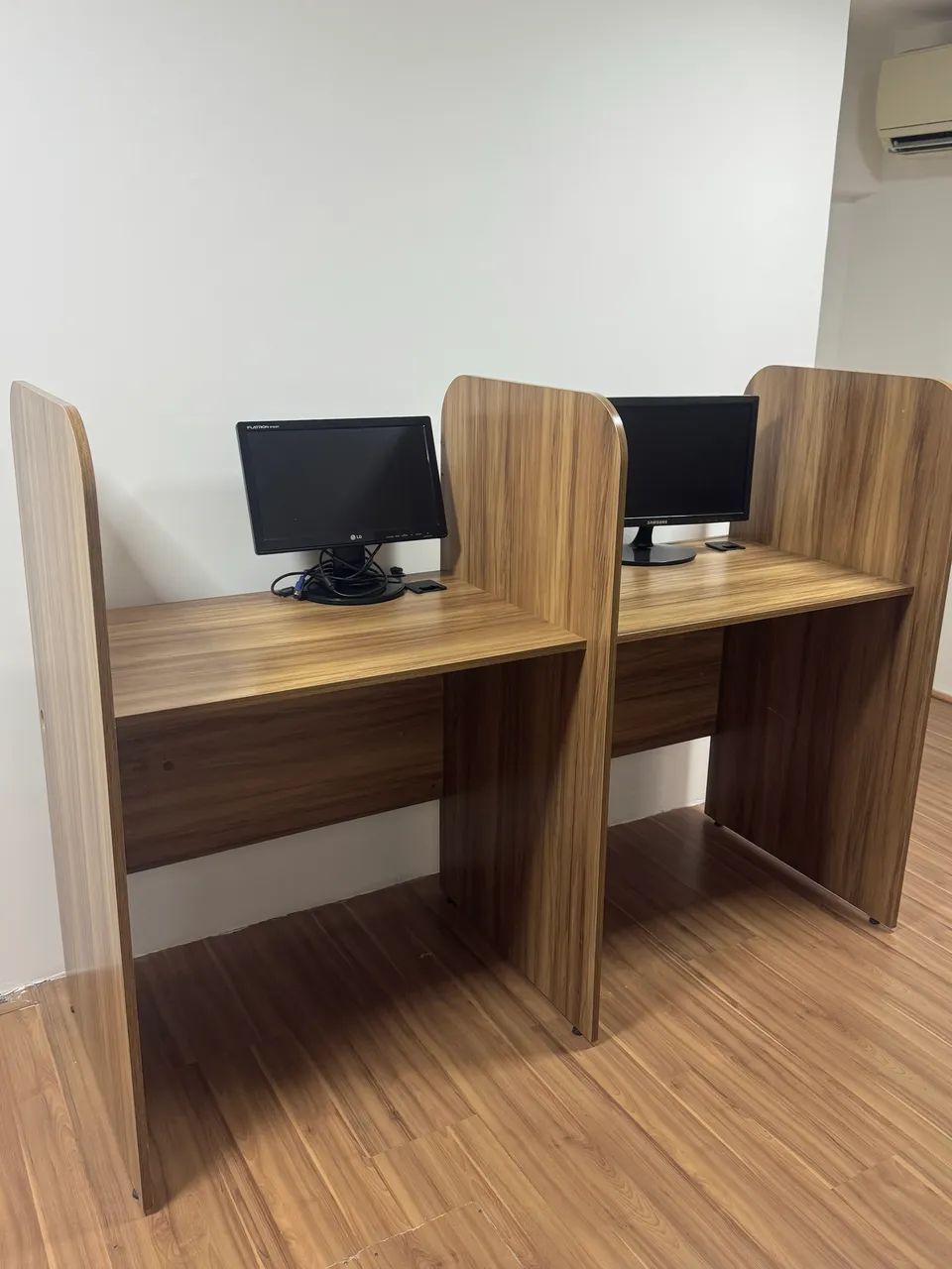 Estações de trabalho seminovas65192846682753124