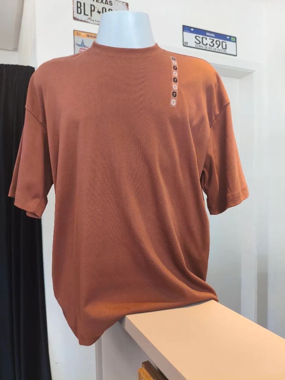 Camiseta oversize suedini 