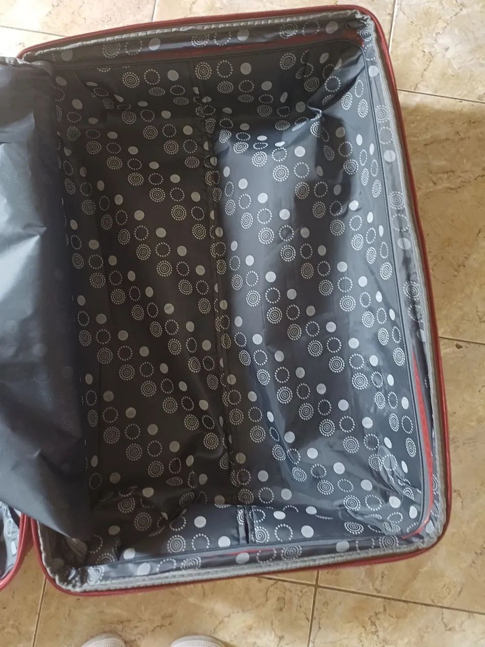 Mala NOVA de 35 kg. Nunca Foi Usada Nova - Foto 4