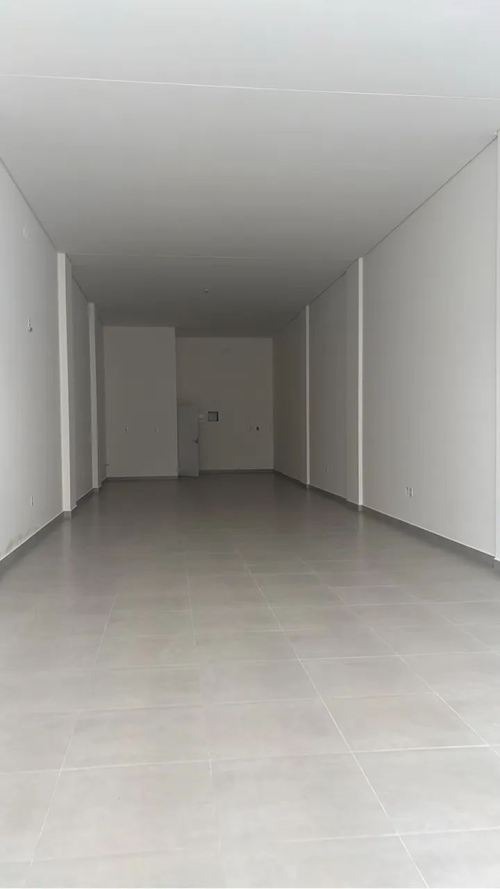SALA COMERCIAL - PRONTA - AMPLAS / FRENTE RUA  - Foto 2
