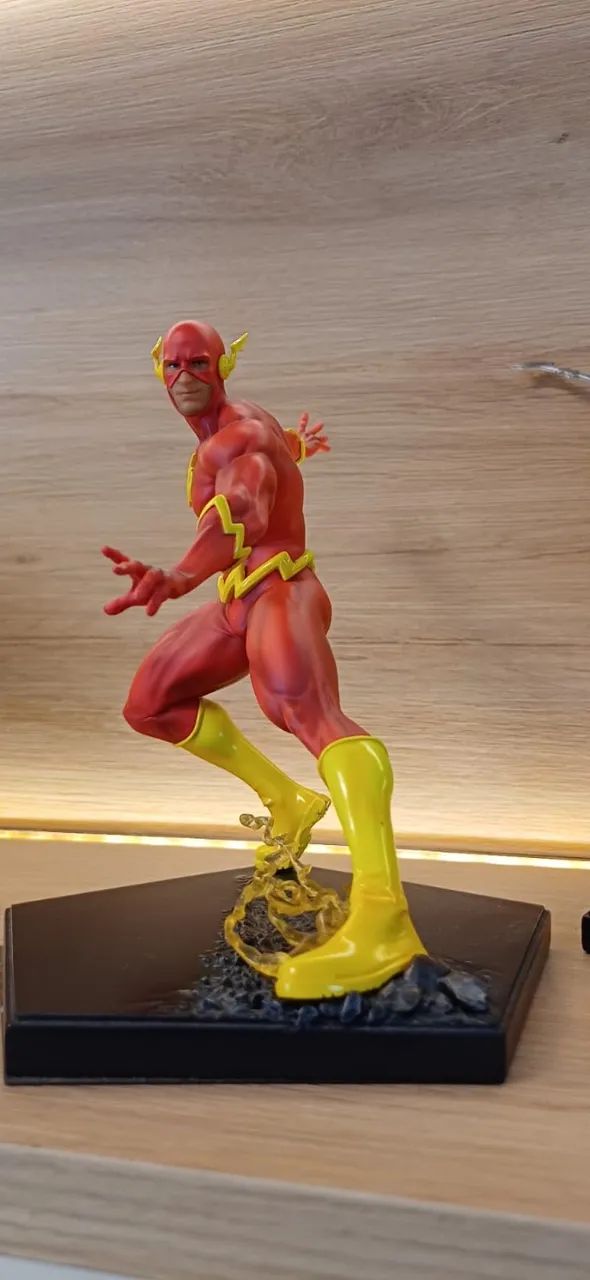 The Flash Art Scale 1/10 - Iron Studios - Dc Comics Serie #3 IVAN REIS ( CAIXA ARTE) 