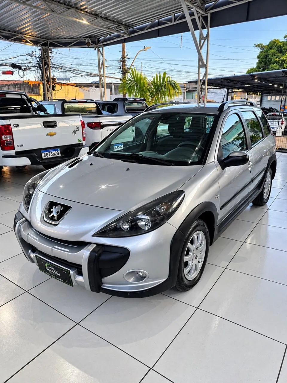 Peugeot 207 207 SW ESCAPADE 1.6 16V Flex 5p 2012