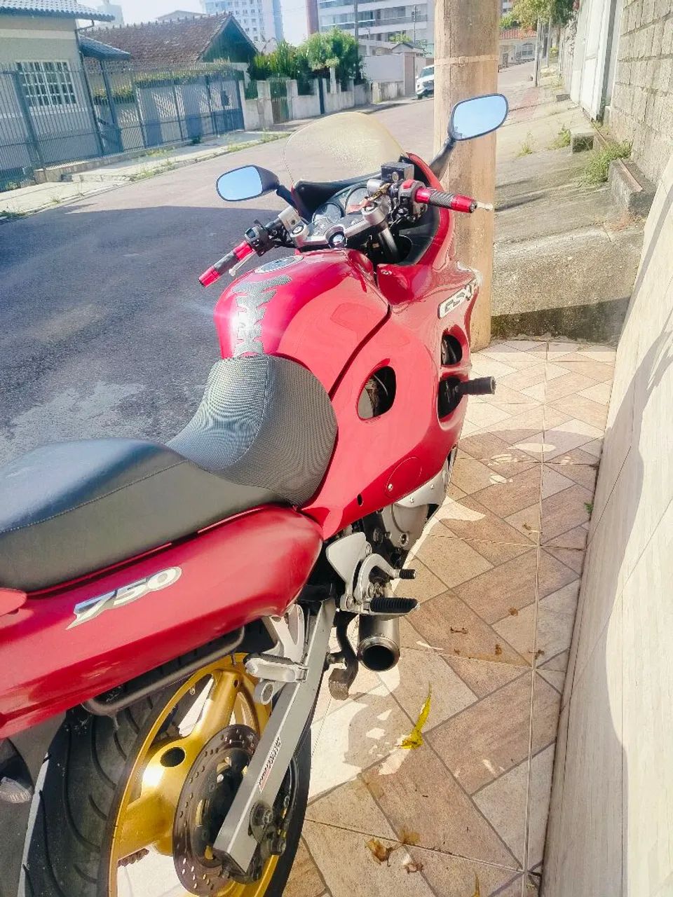 Vendo moto gsx 750f  - Foto 3